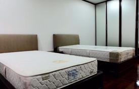 3-zimmer appartements in eigentumswohnungen in Khlong Toei, Thailand. $3 060  pro Woche