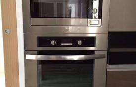 3-zimmer appartements in eigentumswohnungen in Khlong Toei, Thailand. $5 200  pro Woche