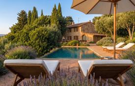 10-zimmer landgut 244 m² in Torrita di Siena, Italien. 1 750 000 €