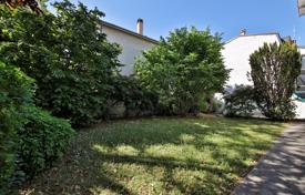 Einfamilienhaus – Issy-les-Moulineaux, Ile-de-France, Frankreich. 1 950 000 €