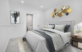 4-zimmer haus in der stadt 135 m² in Miami, Vereinigte Staaten. $629 000