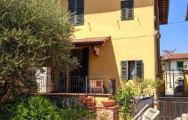 5-zimmer wohnung 255 m² in Florenz, Italien. 1 200 000 €