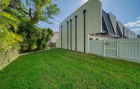 2-zimmer haus in der stadt 94 m² in Miami, Vereinigte Staaten. $449 000