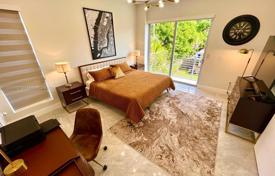3-zimmer haus in der stadt 172 m² in Miami, Vereinigte Staaten. $1 250 000