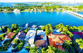 Villa – Miami Beach, Florida, Vereinigte Staaten. $3 895 000