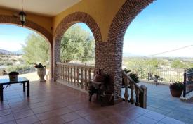4-zimmer villa 265 m² in Bigastro, Spanien. 469 000 €