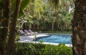 Villa – Miami, Florida, Vereinigte Staaten. 2 322 000 €