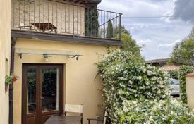 Villa – San Gimignano, Siena, Toskana,  Italien. 850 000 €
