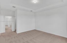 3-zimmer haus in der stadt 153 m² in Miami, Vereinigte Staaten. $617 000