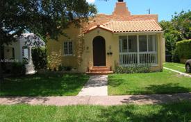 Einfamilienhaus – Coral Gables, Florida, Vereinigte Staaten. 674 000 €