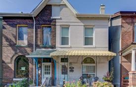 Stadthaus – Broadview Avenue, Toronto, Ontario,  Kanada. C$1 340 000