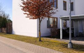 6-zimmer stadthaus 255 m² in Piņķi, Lettland. 425 000 €