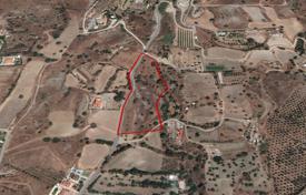 Grundstück in Pyrgos, Zypern. 1 041 000 €
