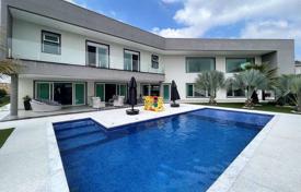 4-zimmer appartements in eigentumswohnungen 884 m² in Cotia, Brasilien. $1 384 000