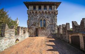 Schloss – Gorle, Lombardei, Italien. 2 500 000 €