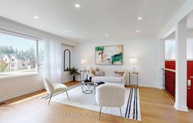 16-zimmer haus in der stadt in North York, Kanada. C$2 329 000