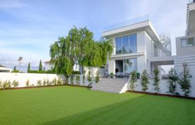 4-zimmer villa 172 m² in Dromolaxia, Zypern. 395 000 €