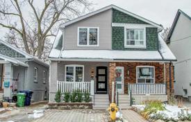 3-zimmer stadthaus in East York, Kanada. C$1 275 000