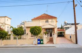 4-zimmer einfamilienhaus 200 m² in Agios Athanasios (Cyprus), Zypern. 1 300 000 €