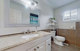 10-zimmer haus in der stadt in Scarborough, Kanada. C$1 157 000
