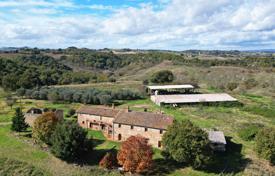 4-zimmer villa 1075 m² in Asciano, Italien. 800 000 €
