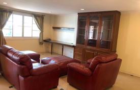 4-zimmer einfamilienhaus in Samut Prakan, Thailand. $3 060  pro Woche