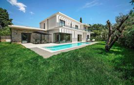4-zimmer villa 400 m² in Mougins, Frankreich. 2 990 000 €