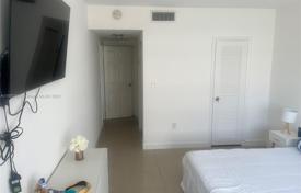 1-zimmer appartements in eigentumswohnungen 81 m² in Hallandale Beach, Vereinigte Staaten. $369 000