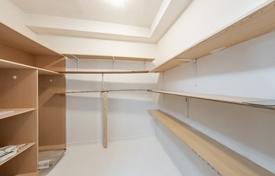 7-zimmer wohnung in Etobicoke, Kanada. C$808 000
