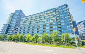 2-zimmer wohnung in Bayview Avenue, Kanada. C$721 000