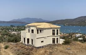 Villa – Galatas, Peloponnes, Griechenland. 530 000 €