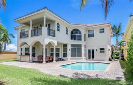 Villa – Hollywood, Florida, Vereinigte Staaten. $1 599 000