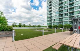 Wohnung – Lake Shore Boulevard West, Etobicoke, Toronto,  Ontario,   Kanada. C$908 000