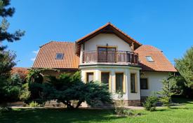Einfamilienhaus – Beroun, Středočeský kraj, Tschechien. 1 290 000 €