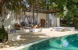 7-zimmer villa 1000 m² in Jalan Umalas, Indonesien. $3 600 000