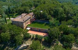 Farm in Bucine, Italien. 2 900 000 €