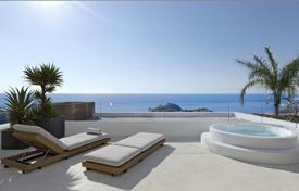 3-zimmer einfamilienhaus 700 m² in Moraira, Spanien. 2 800 000 €