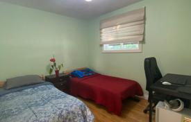 10-zimmer haus in der stadt in Scarborough, Kanada. C$1 742 000