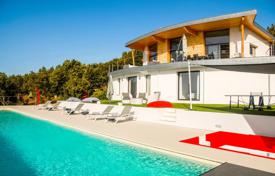 Villa – Suin, Provence-Alpes-Côte d'Azur, Frankreich. 1 890 000 €