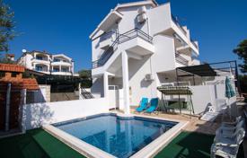 Einfamilienhaus – Split-Dalmatia County, Kroatien. 750 000 €