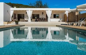 Villa – Ibiza, Balearen, Spanien. 3 800 €  pro Woche
