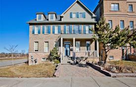 7-zimmer stadthaus in North York, Kanada. C$1 204 000