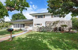 6-zimmer villa 344 m² in Miami, Vereinigte Staaten. $1 025 000