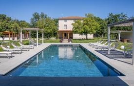 8-zimmer landgut 300 m² in Arezzo, Italien. 1 800 000 €