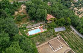 45-zimmer villa in Montalcino, Italien. 15 000 000 €