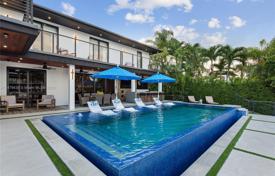 Haus in der Stadt – Coral Gables, Florida, Vereinigte Staaten. $7 998 000