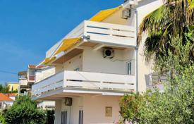 9-zimmer einfamilienhaus 378 m² in Herceg Novi (Stadt), Montenegro. 1 800 000 €