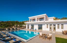 Villa – Elounda, Agios Nikolaos, Kreta,  Griechenland. 2 000 000 €