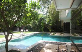 Villa – Seminyak, Bali, Indonesien. 5 800 €  pro Woche