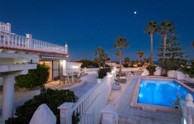 Villa – Alicante, Valencia, Spanien. 13 800 €  pro Woche